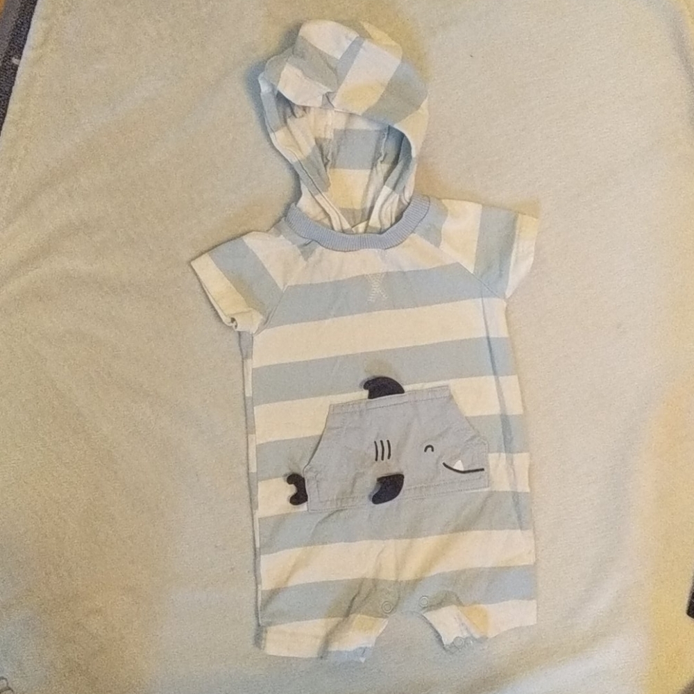 8 Adorable Rompers - Picture 6 of 7
